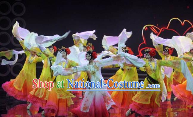 Chinese Flowers Contend in Beauty Classical Dance Dress Traditional Beijing Opera Dance Stage Performance Costume for Women