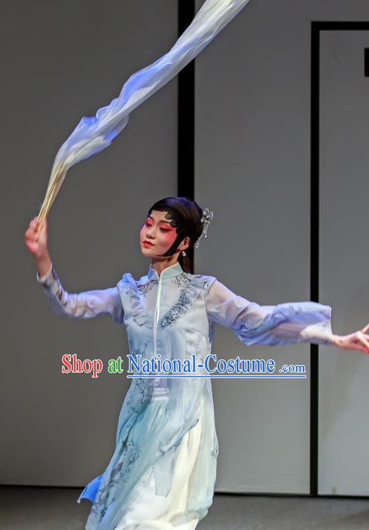 Chinese Kun Opera Young Lady Apparels Costumes and Headpieces Duan Chang Ci Kunqu Opera Dance Girl Dress Garment