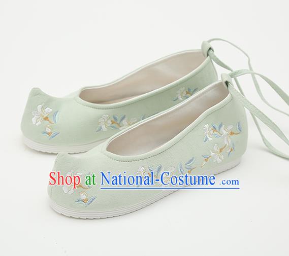 Chinese Handmade Light Green Embroidered Shoes Traditional Ming Dynasty Female Bow Shoes Hanfu Shoes Ancient Princess Shoes