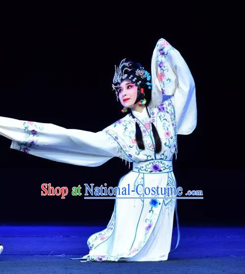 Chinese Sichuan Opera Rich Lady Garment Costumes and Hair Accessories Yu He Qiao Traditional Peking Opera Hua Tan White Dress Actress Ke Baozhu Apparels