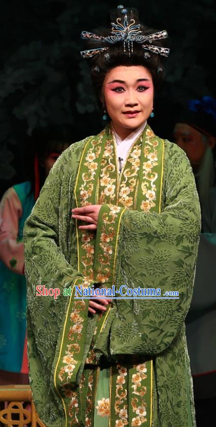 Chinese Beijing Opera Royal Dame Apparels Costumes and Headpieces Zhen Guan Flourishing Age Traditional Peking Opera Elderly Female Green Dress Garment