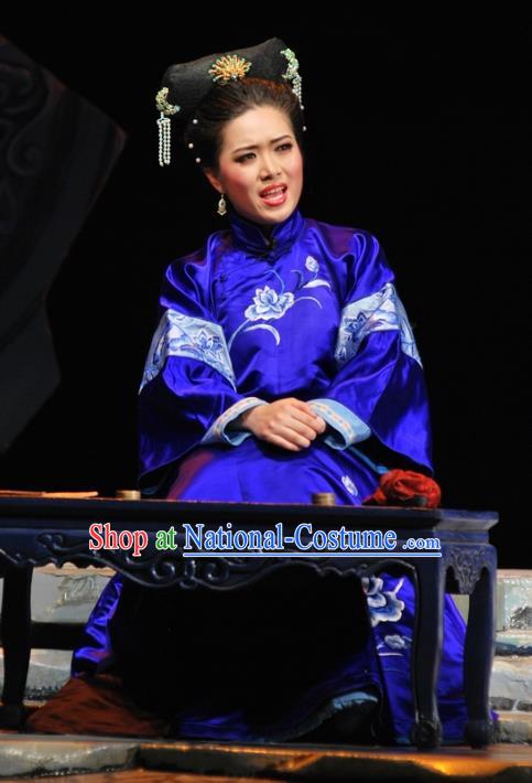 Chinese Beijing Opera Qing Dynasty Woman Garment Costumes and Headdress Under the Red Banner Traditional Qu Opera Young Mistress Apparels Blue Dress