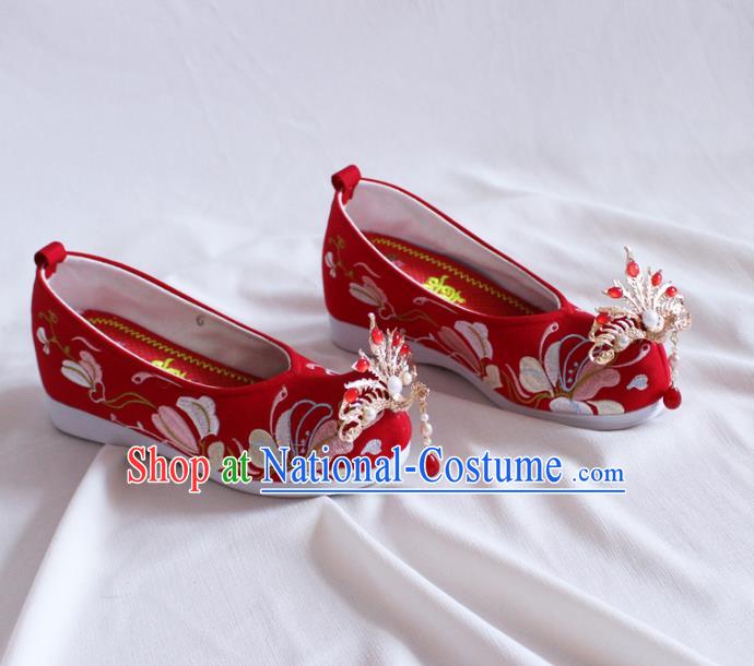 Chinese Traditional Handmade Wedding Red Satin Shoes Women Hanfu Shoes Ancient Princess Phoenix Head Shoes Embroidered Shoes