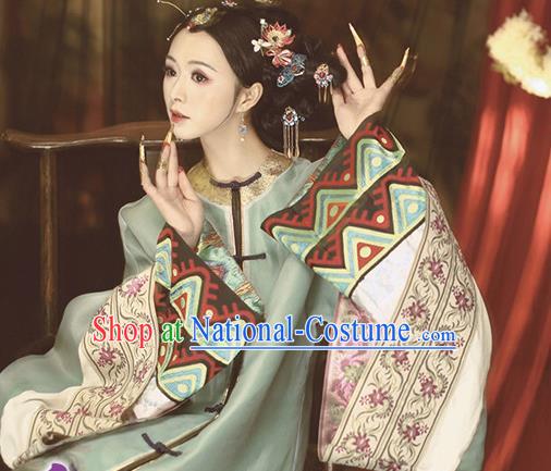 Chinese Traditional Qing Dynasty Noble Female Hanfu Dress Apparels Ancient Princess Consort Historical Costumes and Headpieces Complete Set