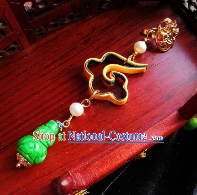 Chinese Classical Yellow Silk Cloud Brooch Traditional Hanfu Cheongsam Accessories Handmade Carving Cucurbit Breastpin Pendant for Women