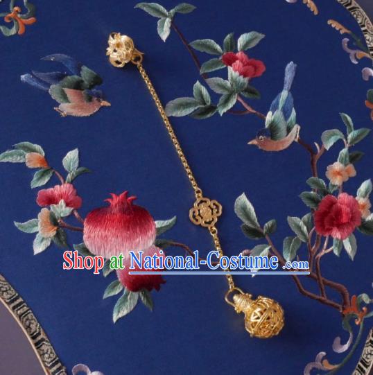 Chinese Classical Golden Sachet Brooch Traditional Hanfu Cheongsam Accessories Handmade Bats Tassel Breastpin Pendant for Women