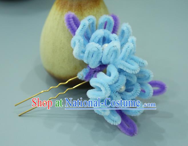 Handmade Chinese Qing Dynasty Blue Velvet Chrysanthemum Hairpins Traditional Classical Hair Accessories Ancient Imperial Consort Hair Clip for Women