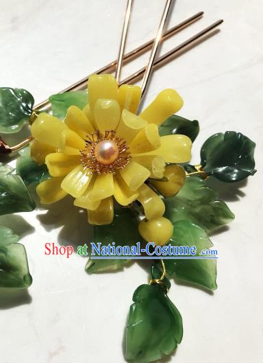 Handmade Chinese Court Flowers Hairpins Traditional Classical Hair Accessories Ancient Qing Dynasty Yellow Chrysanthemum Hair Clip for Women