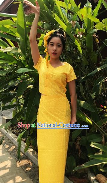 Chinese Dai Nationality Dance Costumes Traditional Dai Ethnic Yellow Blouse and Straight Skirt Full Set for Women