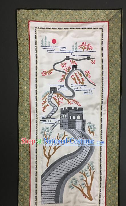 Chinese National Embroidered Grey Great Wall Paintings Traditional Handmade Embroidery Craft Decorative White Silk Picture