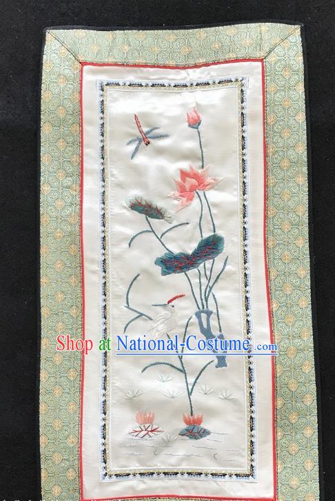 Chinese National Embroidered Dragonfly Lotus Paintings Traditional Handmade Embroidery Decorative White Silk Picture Craft