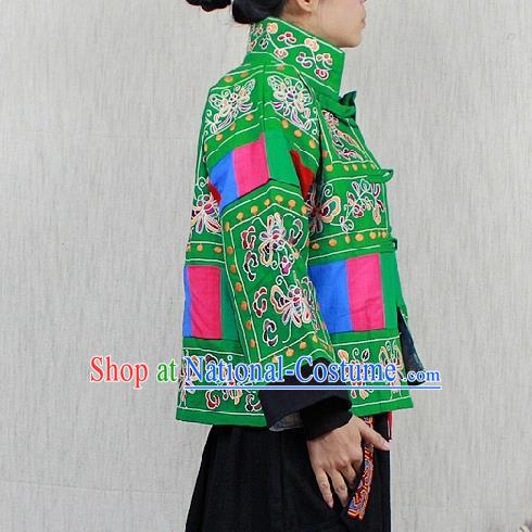 Traditional Chinese Embroidered Green Short Coat National Costume Tang Suit Plated Buttons Upper Outer Garment for Women