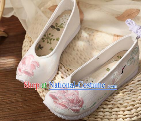 Chinese Ming Dynasty Palace Lady Shoes Ancient Princess Embroidery Peony Shoes Traditional Embroidered Shoes Handmade Hanfu White Cloth Shoes