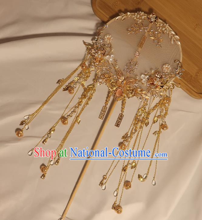 China Classical Dance Circular Fan Traditional Wedding Golden Butterfly Tassel Fan Handmade Bride White Silk Palace Fan