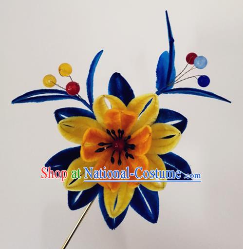 China Classical Hanfu Yellow Velvet Hairpin Traditional Ancient Imperial Consort Lotus Hair Stick