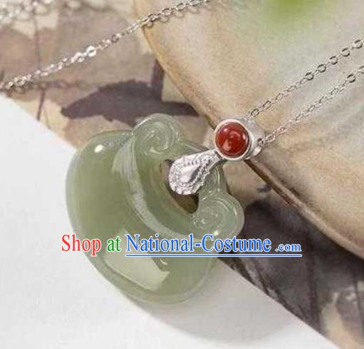 China Classical Cheongsam Coral Accessories Traditional Hetian Jade Lock Necklace