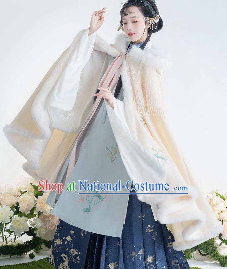 China Ancient Patrician Female Embroidered Hanfu Cloak Traditional Ming Dynasty Nobility Lady Historical Clothing