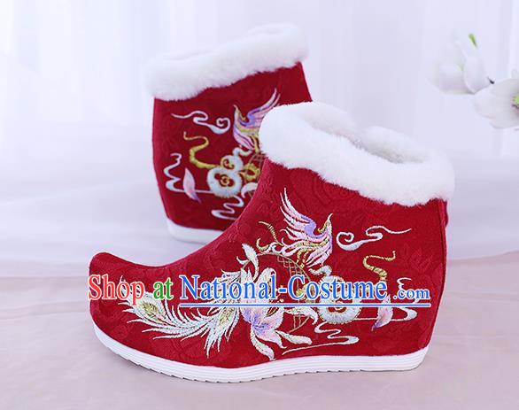 China Traditional New Year Shoes Embroidered Red Boots National Winter Shoes