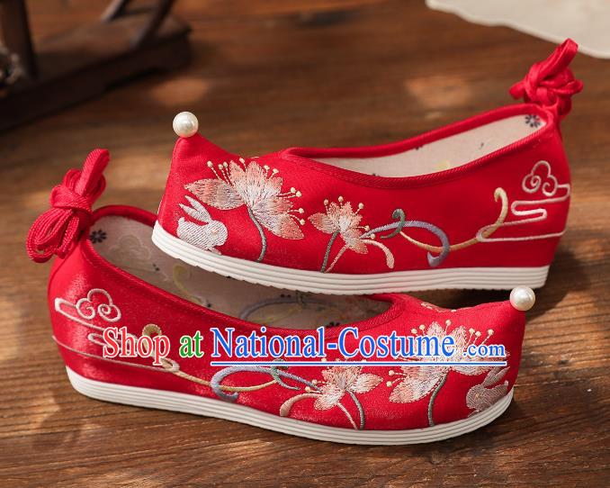 China Traditional Red Cloth Shoes Embroidered Shoes Handmade Hanfu Shoes National Wedding Shoes