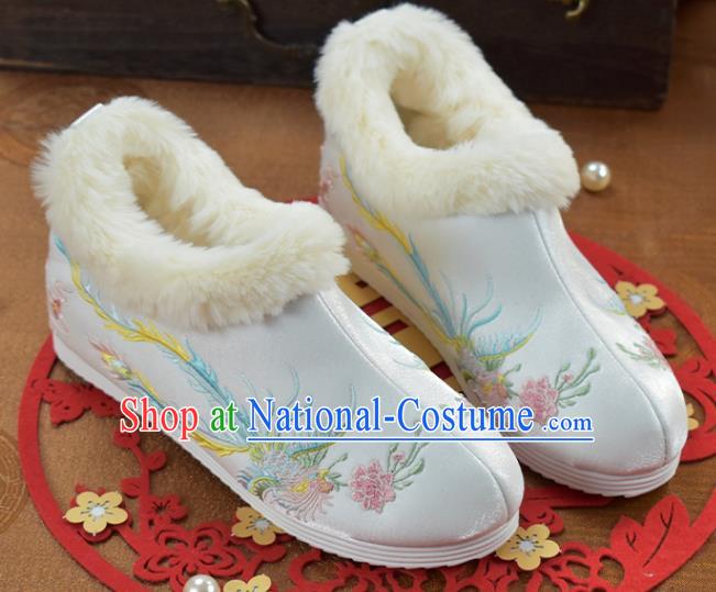 China Traditional Winter Shoes National Ankle Boots Embroidered Phoenix White Cloth Shoes