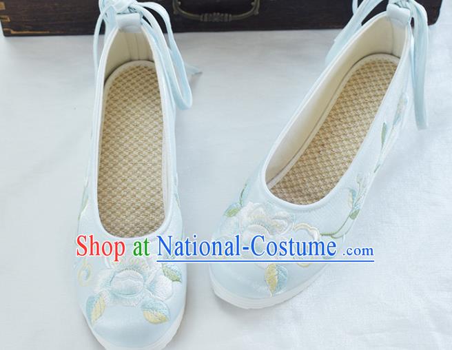 China Women Shoes Traditional Hanfu Shoes Embroidered Peony Shoes National Light Blue Cloth Shoes