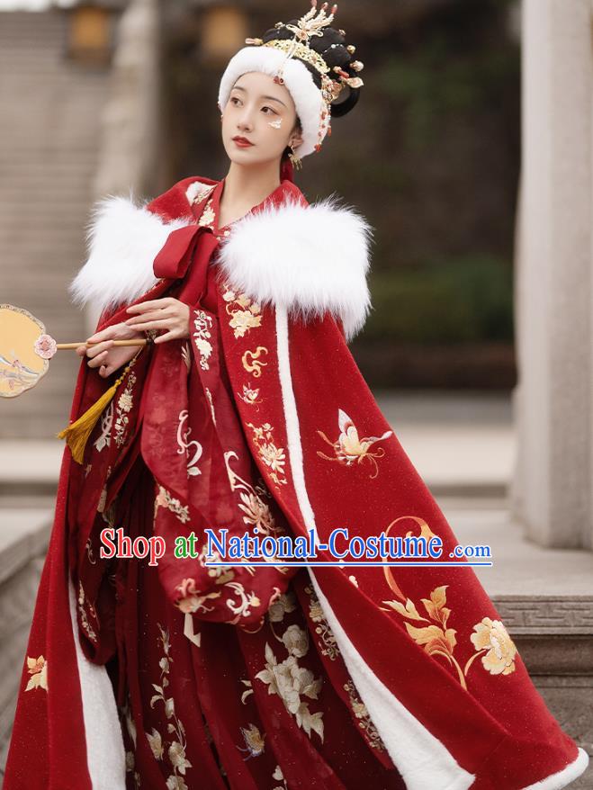 Traditional China Ancient Ming Dynasty Princess Clothing Winter Embroidered Butterfly Red Woolen Cape Outer Garment