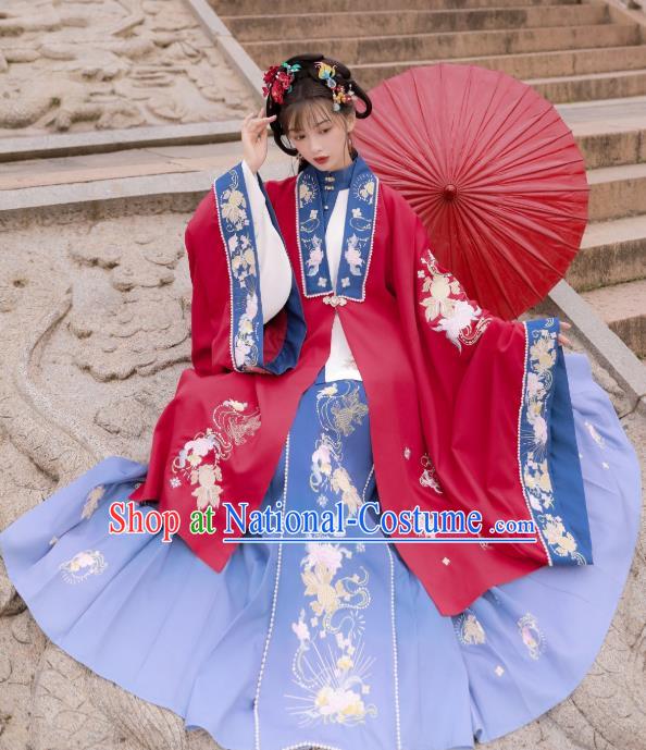 China Traditional Ming Dynasty Historical Costumes Ancient Patrician Lady Hanfu Clothing