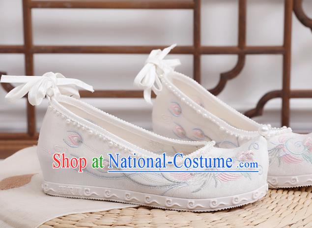 China Handmade White Satin Shoes Traditional Pearls Hanfu Shoes National Embroidered Phoenix Peony Shoes