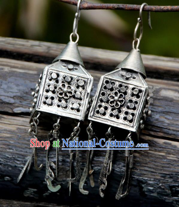 Chinese National Ear Accessories Yannan Ethnic Woman Earrings Handmade Miao Silver Ear Jewelry