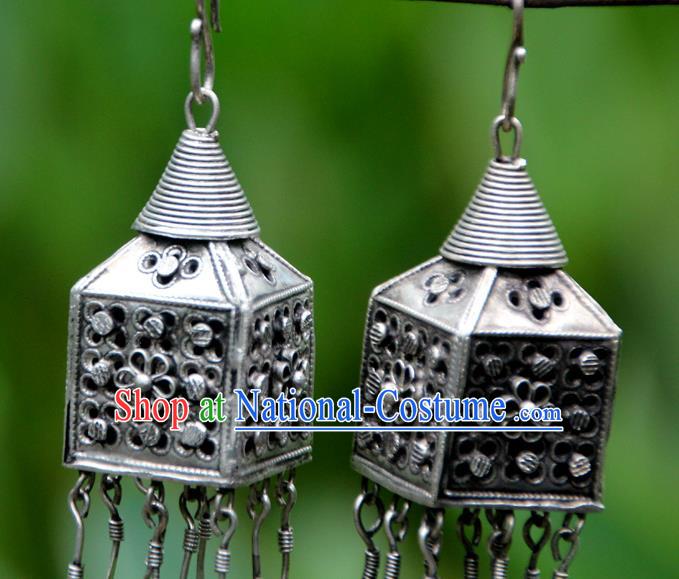 Chinese National Ear Accessories Yannan Ethnic Woman Earrings Handmade Miao Silver Ear Jewelry