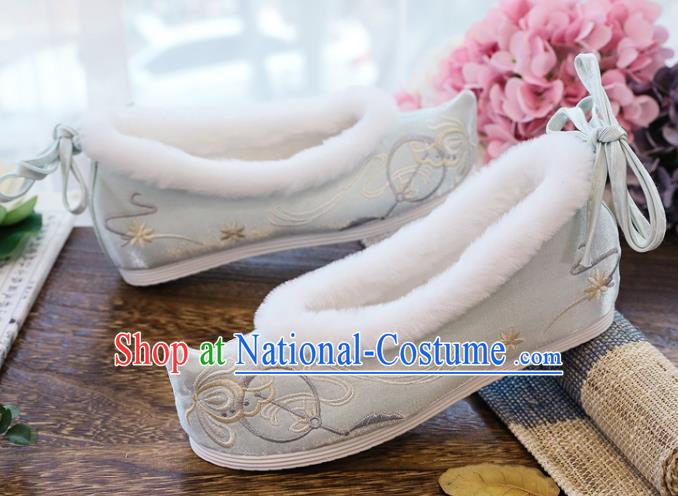 China National Winter Light Blue Embroidered Shoes Traditional Hanfu Cloth Shoes Ancient Ming Dynasty Princess Bow Shoes