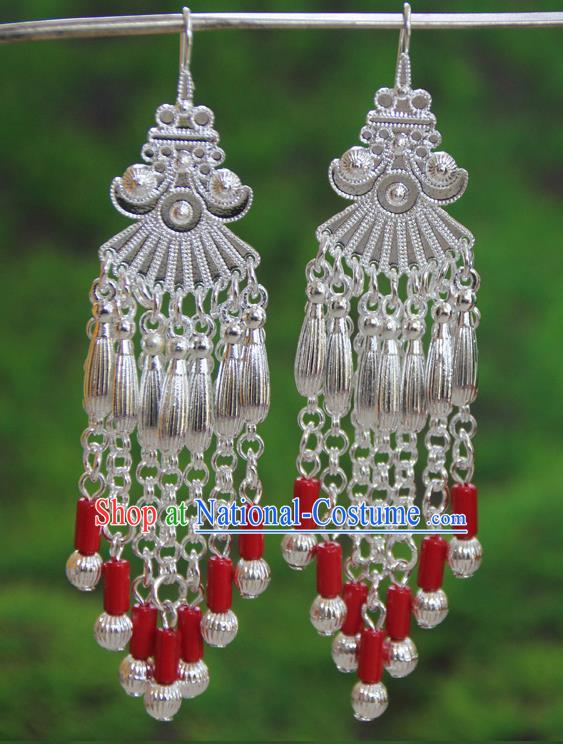 Chinese Handmade Dance Ear Jewelry National Silver Ear Accessories Yannan Ethnic Woman Earrings