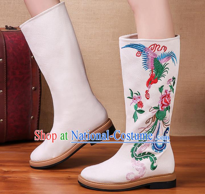 China Traditional Embroidered Phoenix Peony Shoes National Winter White Cloth Boots