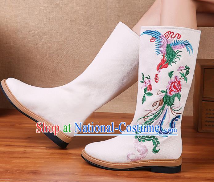 China Traditional Embroidered Phoenix Peony Shoes National Winter White Cloth Boots