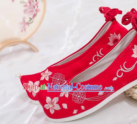 China National Red Shoes Traditional Wedding Princess Bow Shoes Embroidered Plum Blossom Shoes