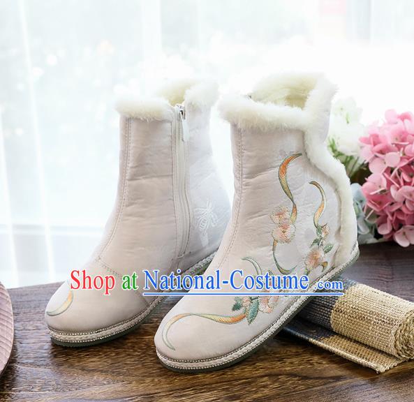 Chinese Embroidered Beige Cloth Boots National Winter Boots Traditional Ancient Swordswoman Shoes