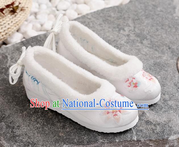 Chinese Woman Embroidered Lotus Shoes National Winter White Cloth Shoes Traditional Dance Shoes