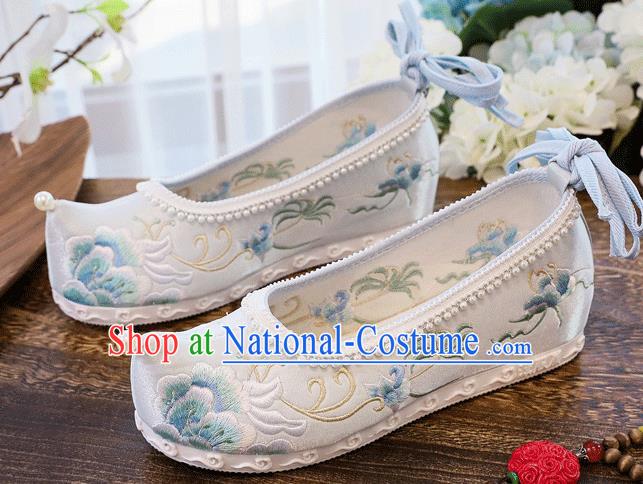 China National Embroidered Peony Shoes Handmade Folk Dance Pearls Shoes Traditional Hanfu Woman Light Blue Shoes