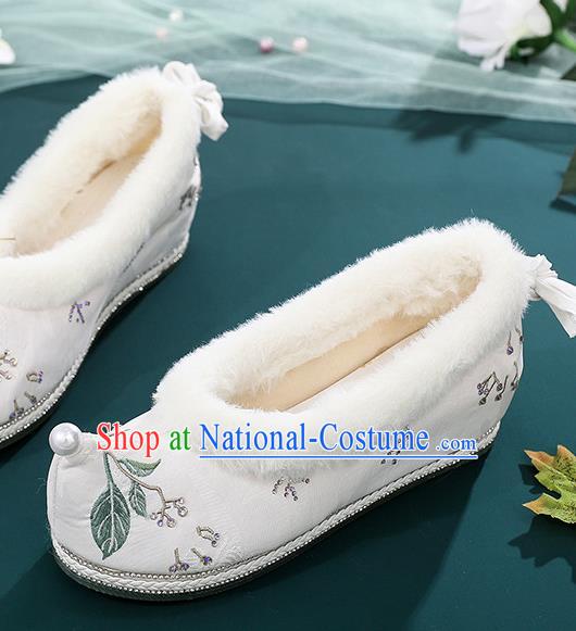 China Traditional Winter Hanfu Shoes Ancient Ming Dynasty Princess Bow Shoes Embroidered White Cloth Shoes