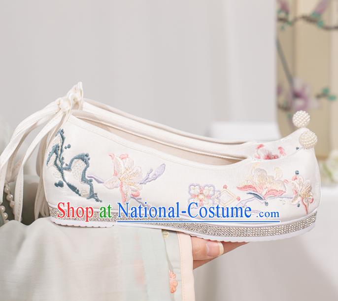 Chinese Classical Embroidery Mangnolia Shoes Traditional Woman White Cloth Shoes National Dance Shoes