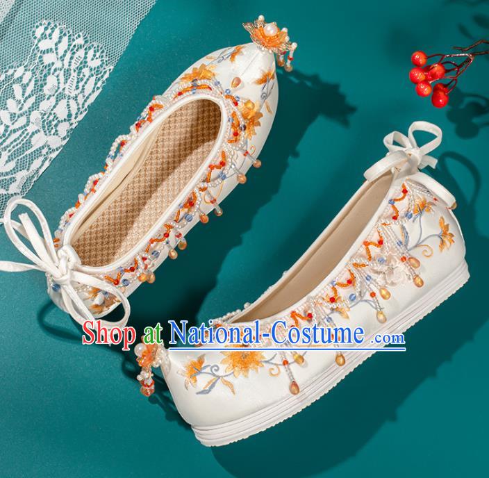 China Handmade Ming Dynasty Embroidered Bow Shoes Ancient Princess Beads Tassel Shoes Traditional Hanfu White Satin Shoes