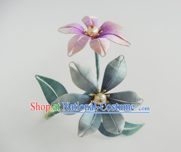 China Traditional Hanfu Hair Accessories Ancient Song Dynasty Noble Woman Hair Stick Handmade Silk Lily Flowers Hairpin