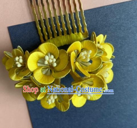 China Handmade Yellow Silk Plum Blossom Hairpin Traditional Hanfu Hair Accessories Ancient Song Dynasty Princess Hair Comb