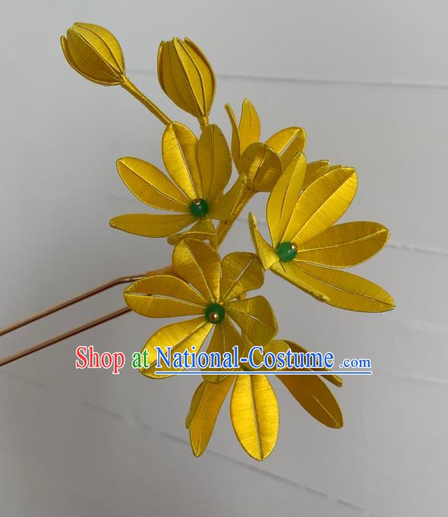 China Handmade Yellow Silk Winter Jasmine Hairpin Traditional Hanfu Hair Accessories Ancient Song Dynasty Young Woman Hair Clip