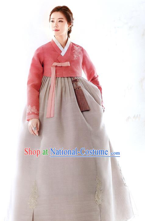 Asian Korea Traditional Garments Fashion Hanbok Clothing Korean Wedding Mother Pink Blouse and Grey Dress