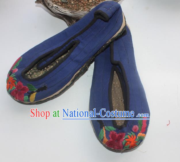 Chinese National Strong Cloth Soles Shoes Handmade Navy Flax Embroidered Shoes Traditional Yi Nationality Yunnan Ethnic Woman Shoes