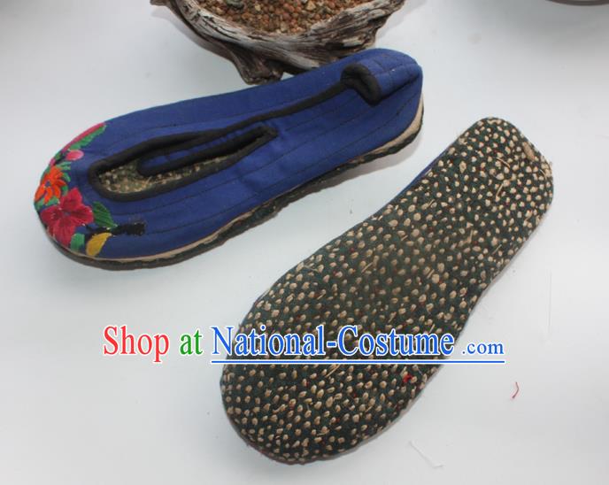 Chinese National Strong Cloth Soles Shoes Handmade Navy Flax Embroidered Shoes Traditional Yi Nationality Yunnan Ethnic Woman Shoes