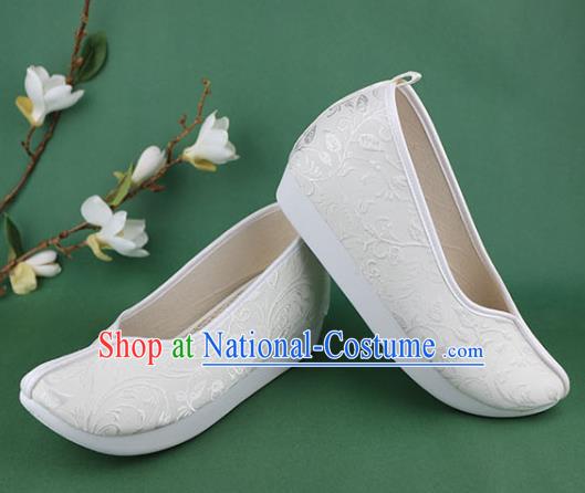 Chinese Ancient Princess Shoes White Brocade Shoes Traditional Ming Dynasty Hanfu Shoes