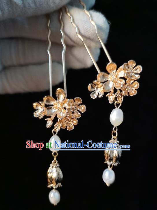 China Ming Dynasty Princess Golden Plum Blossom Hairpin Traditional Hanfu Tassel Hair Stick Ancient Court Lady Hair Accessories