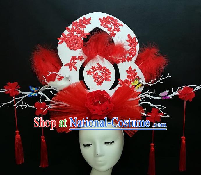 Chinese Traditional Stage Court Top Hat Cheongsam Catwalks Deluxe Red Veil Peony Headwear Handmade Fashion Show Giant Feather Hair Crown